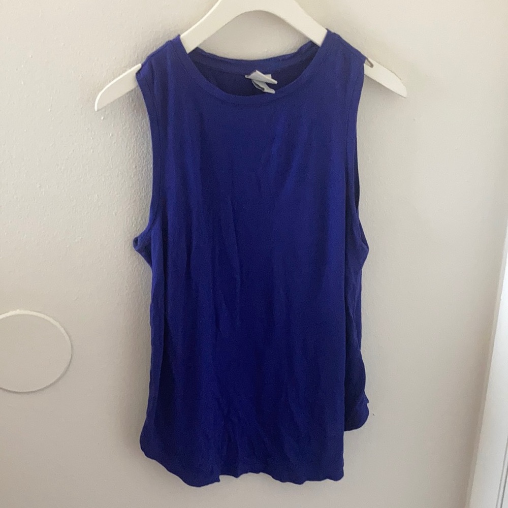 Tank top.